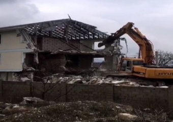 «Нужно отбить у всех желание!»: глава Новороссийска призвал не жалеть владельцев «самостроев»