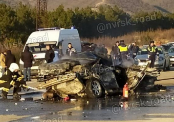 От БМВ почти ничего не осталось: новороссийцы обсуждают жуткую аварию под Геленджиком