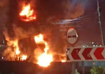 Пожар! В Новороссийске горят ёмкости с дизельным топливом