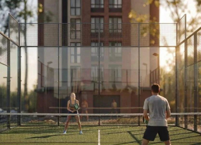 В Новороссийске реализуют жилой проект с первым открытым кортом для падел-тенниса 