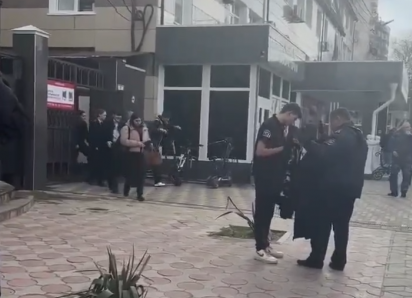  Стрельба в техникуме в Анапе, погиб охранник: что известно к этому часу