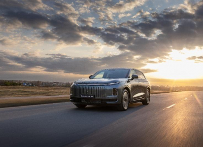 Новый лидер продаж в сегменте гибридов: EXEED EXLANTIX ET вошел в ТОП-5 бестселлеров России 