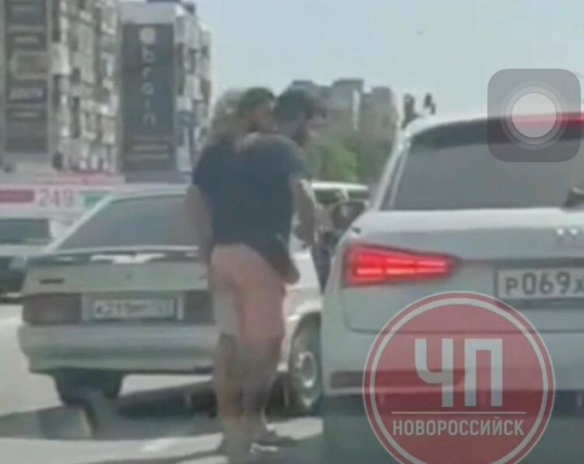 Audi vs. ВАЗ: дебош на дорогах Новороссийска 