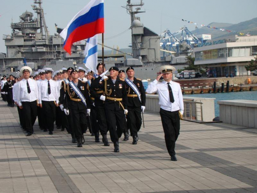 Новороссийским военным могут увеличить срок выслуги до 25 лет