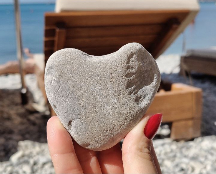 Гороскоп от «Блокнота»: Водолеям избегать резких слов, а Львам погрузиться в работу 