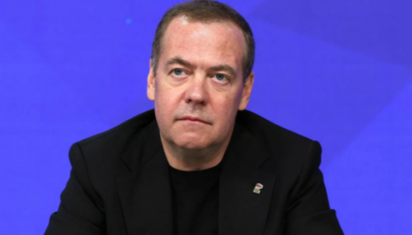 "Все, что не убивает": Дмитрий Медведев процитировал Ницше в рассуждении об отношениях России и США