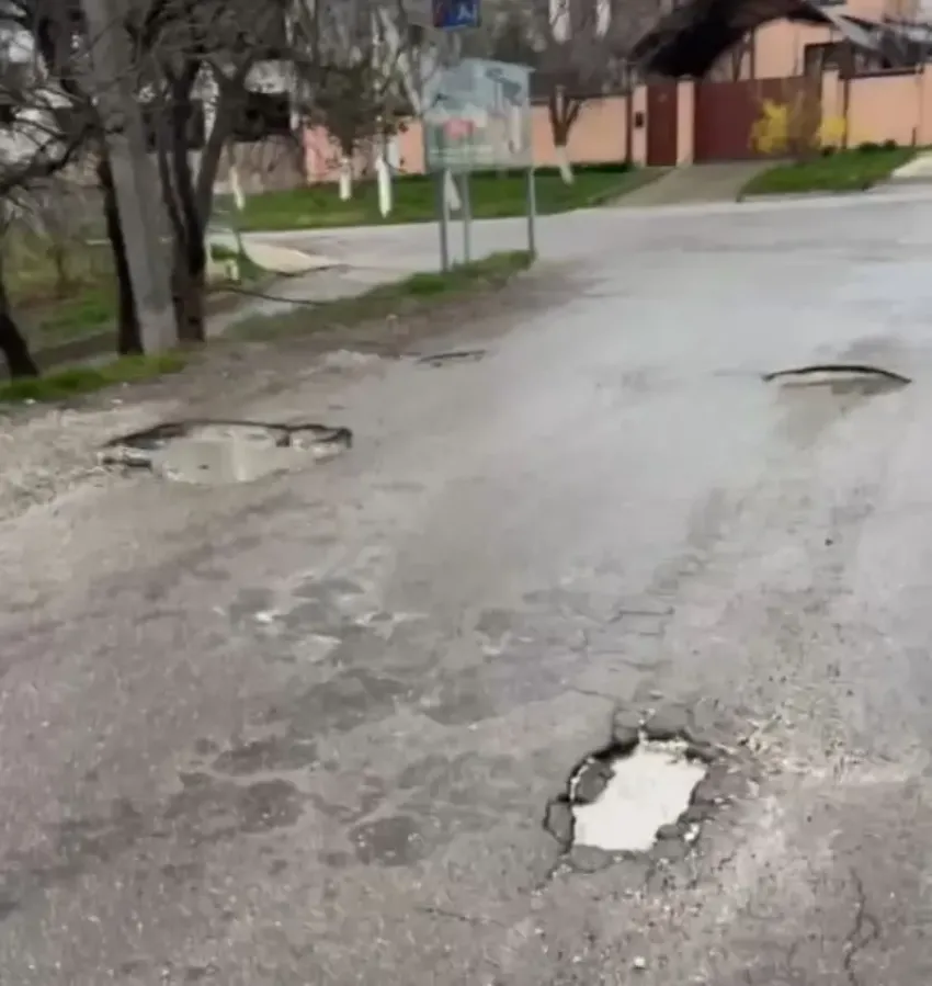 Дороги в Новороссийске передают «привет» ходовке машин