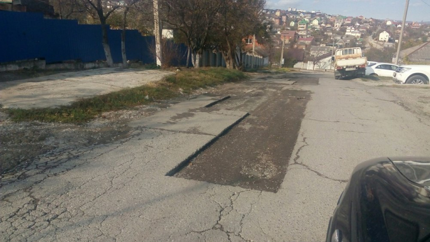 Жители Новороссийска недовольны состоянием дорог в центре города