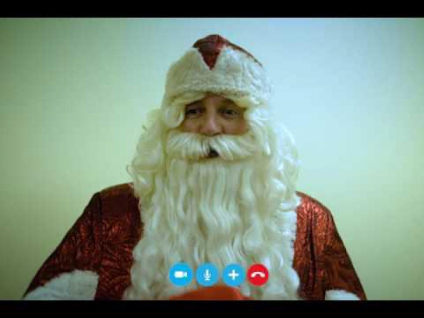 Поздравление онлайн: новороссийским детям могут запретить «живые» встречи с Дедом Морозом