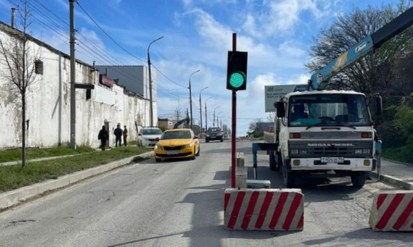 «Это издевательство!»: до лета в Южном районе Новороссийска организовано реверсивное движение