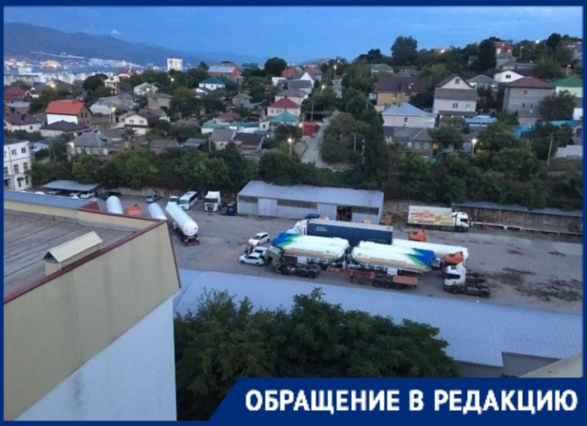 "Либо дома снесёт, либо пол города отравится!» - новороссиец заметил странные цистерны