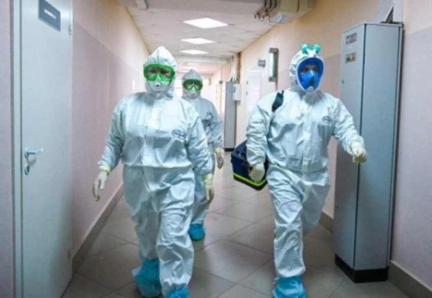 Новороссийцы продолжают болеть COVID-19