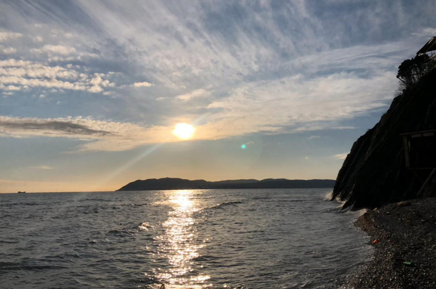 Несмотря на штормовое предупреждение, в Новороссийске обещают жару 