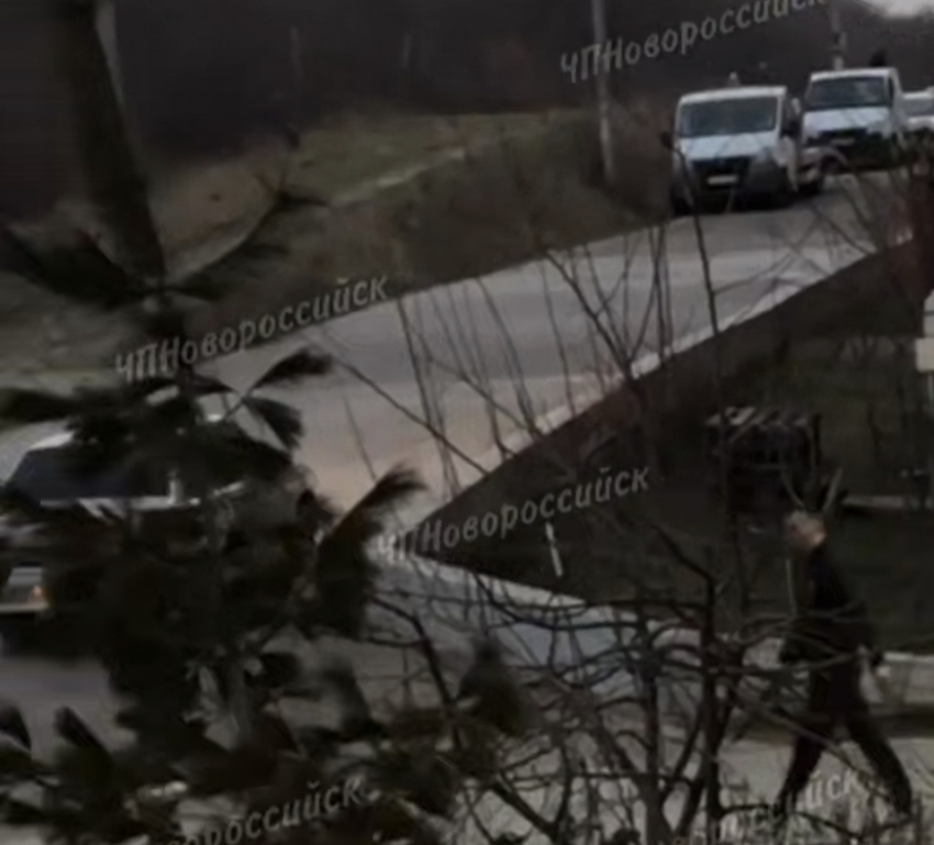 С ружьем наперевес: новороссиец размахивал оружием, сильно напугав соседей