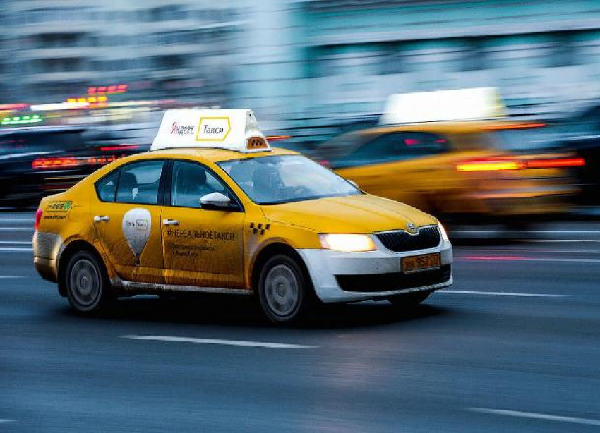 Как в Новороссийске «разводят» таксистов «Яндекса» и «Убера"