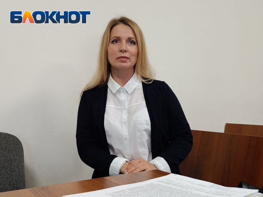 Один депутат чуть крова не лишил, другой – подарил надежду: история учительницы из Новороссийска