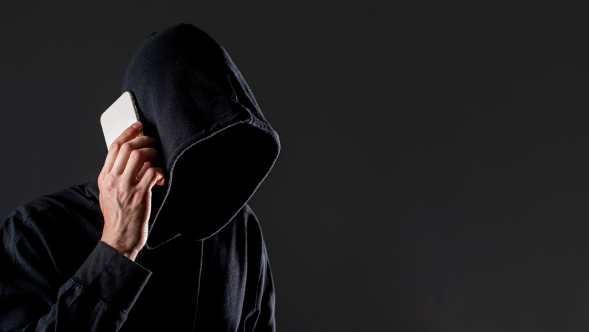 Кто только не звонил: мошенники «обрабатывали» жительницу Новороссийска целый месяц