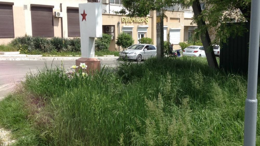 Памятник солдатам Новороссийска забыт властями