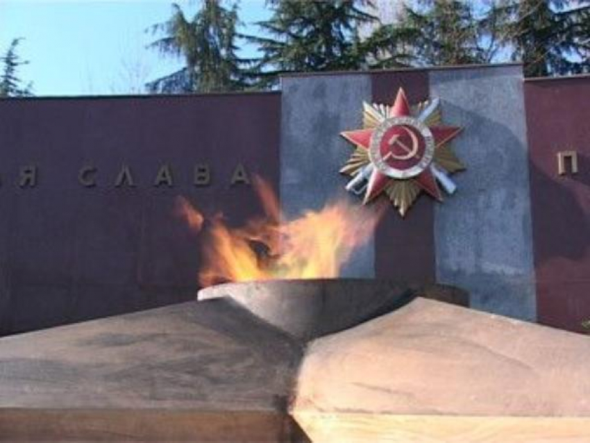 Календарь: 8 мая из Новороссийска в Сочи привезли огонь