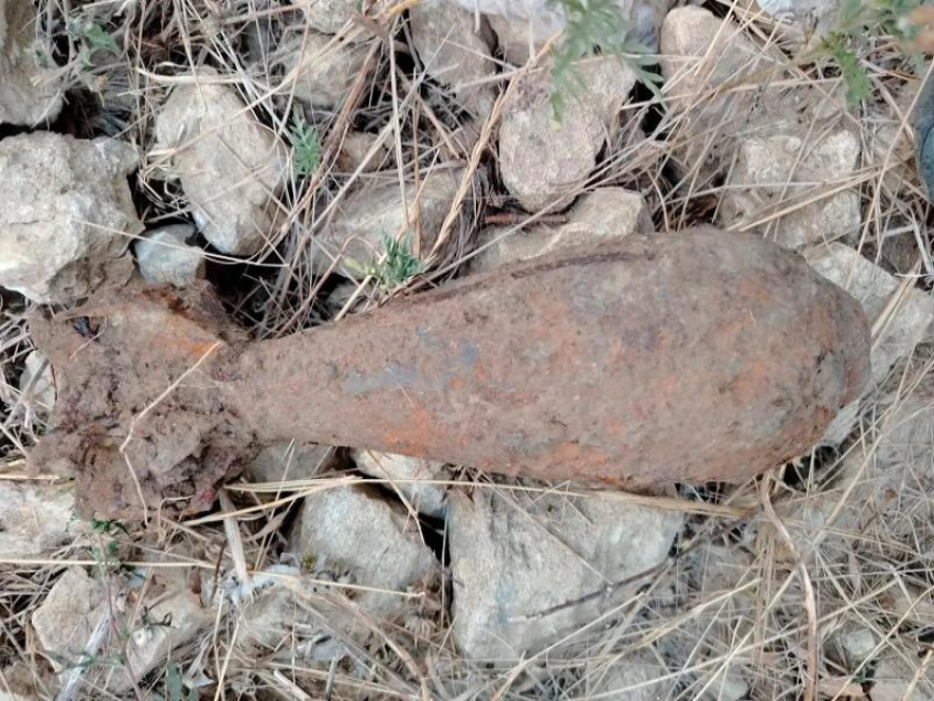 В Краснодарском крае взрывотехники уничтожили две мины времен ВОВ 