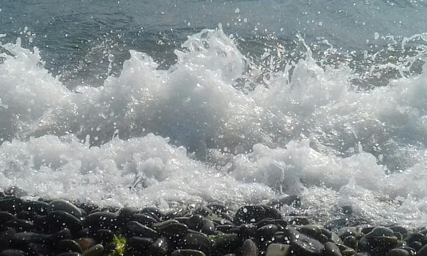Вода в Черном и Азовском морях стала прохладней