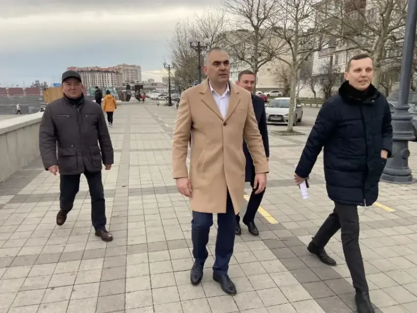 В Новороссийске наведут порядок на улицах после гололёда