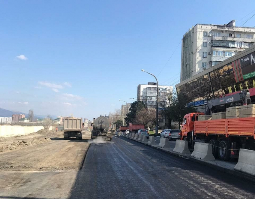 На ремонт дорог и тротуаров администрация Новороссийска потратит почти миллиард