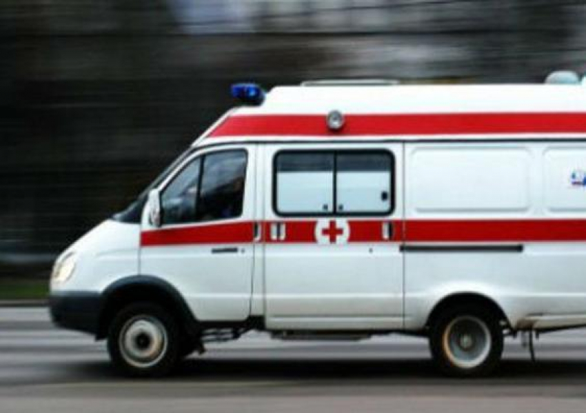 Две школьницы в Новороссийске попали под колеса девятки