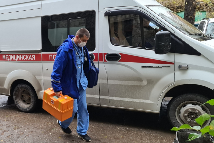 «Врачей нужно беречь», - губернатор Кубани поручил оплачивать такси медикам