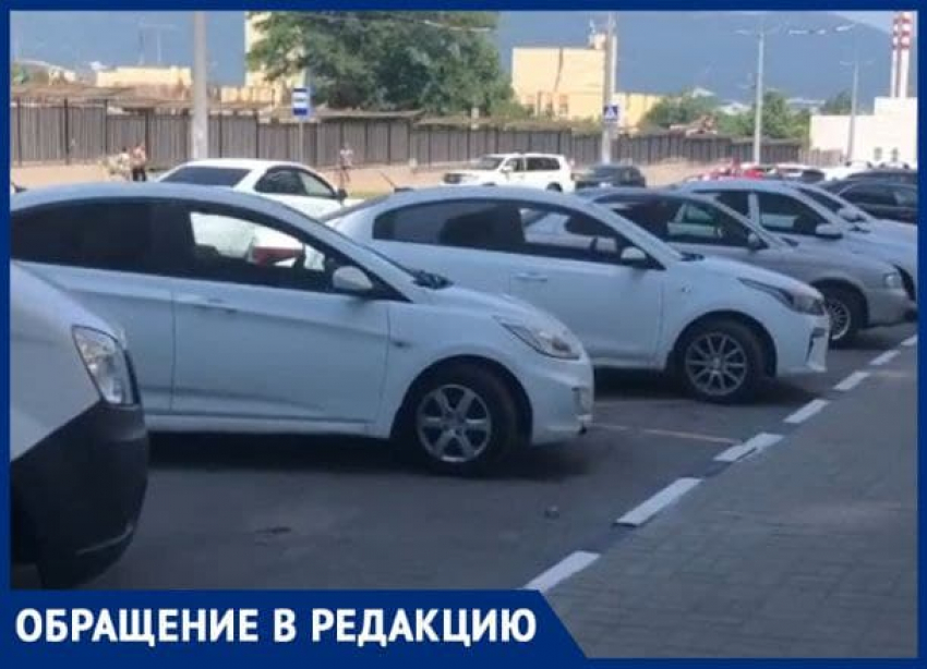 Остановки в Новороссийске превращаются в парковки: чем это чревато