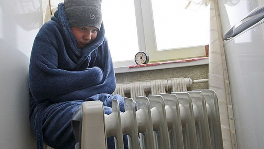 Замерзающих новороссийцев заставляют платить за отопление, которого нет 
