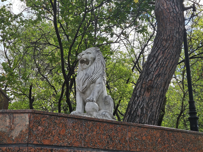 Гороскоп от «Блокнота»: Львам следить за эмоциями, а Стрельцам не говорить лишнего 