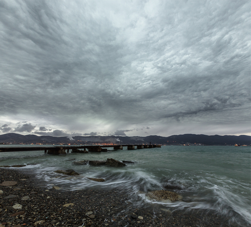 Достаём зонты: в пятницу в Новороссийске обещают дождь 