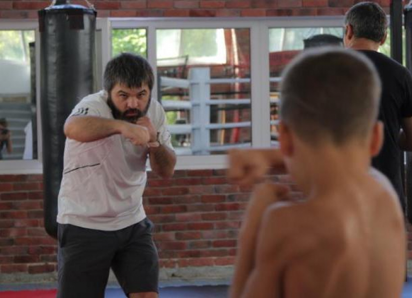 Вместо кафе – школа бокса. В Новороссийске возродили боксерские традиции