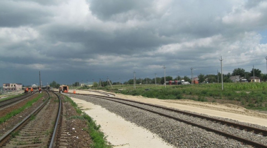 На линии Волгоград-Новороссийск идет строительство второго железнодорожного пути
