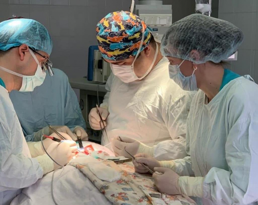 Сложнейшая операция: врачи спасли новороссийца от повторного инсульта