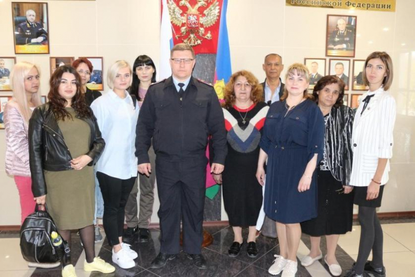 Десять иностранцев присягнули на верность России в Новороссийске