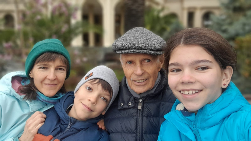 «Нет ничего важнее любви!», - 90-летний писатель из Новороссийска о СВО, родном городе и истинной любви