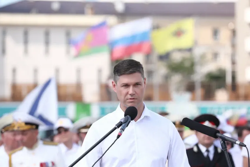 Депутат Сергей Алтухов пожелал военным морякам Новороссийска оставаться непобедимыми