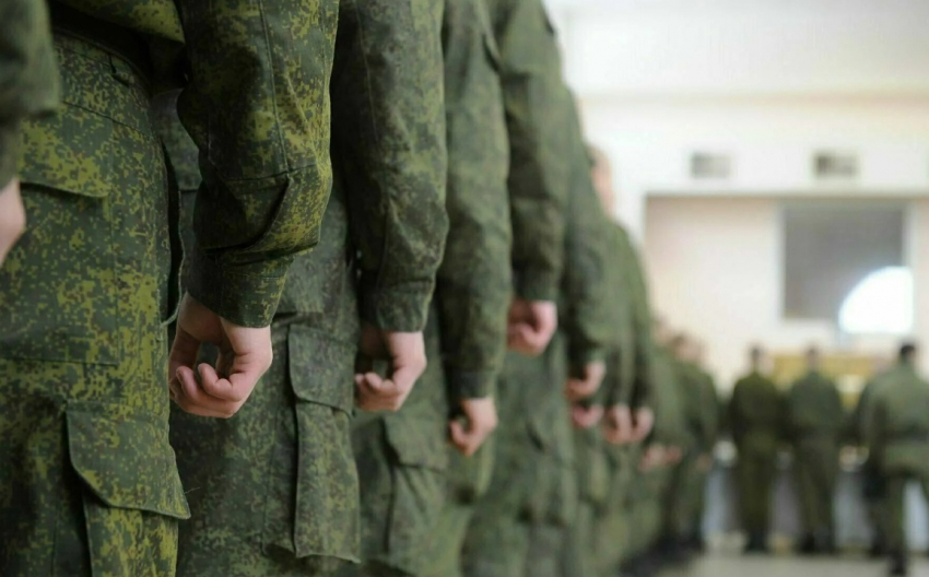Новороссийцев приглашают на службу по контракту в Вооруженных силах РФ