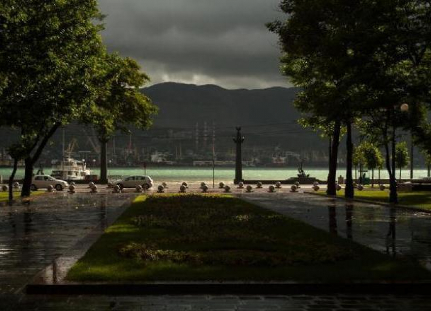 Хорошего от погоды новороссийцам пока ждать не стоит