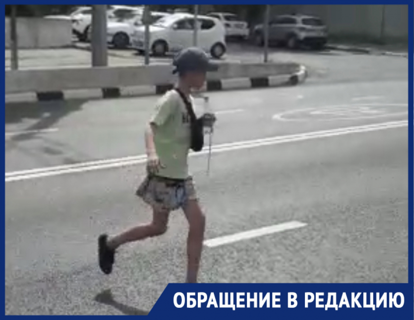 Чудом не случилось беды: перебегающие дорогу дети повергли в шок жительницу Новороссийска