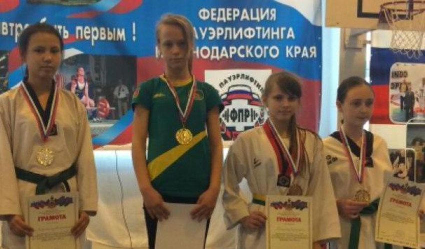 Хрупкая жительница Новороссийска стала третьей на краевых соревнования по дзюдо