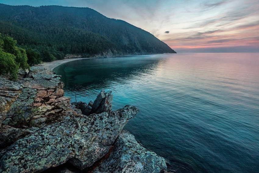 О чем мечтают туристы: озеро Байкал стало более популярным, чем Черное море 