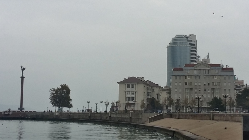 Выходные «порадуют» новороссийцев дождями и похолоданием