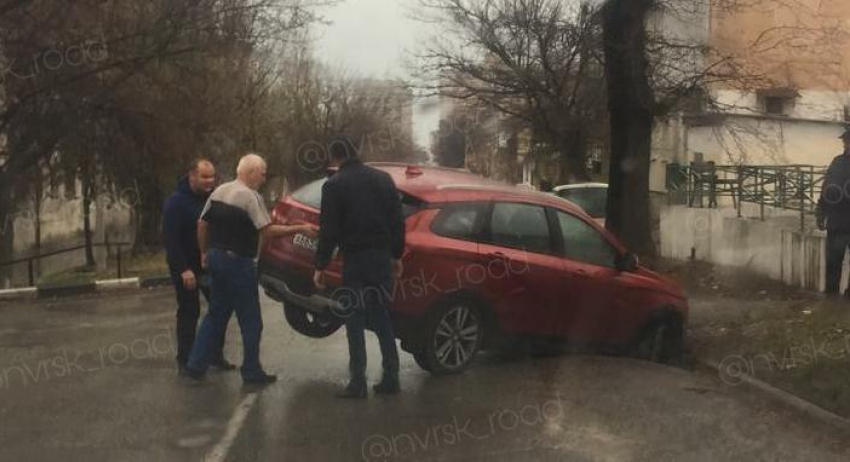 Топ водителей из Новороссийска, которым за сутки не повезло