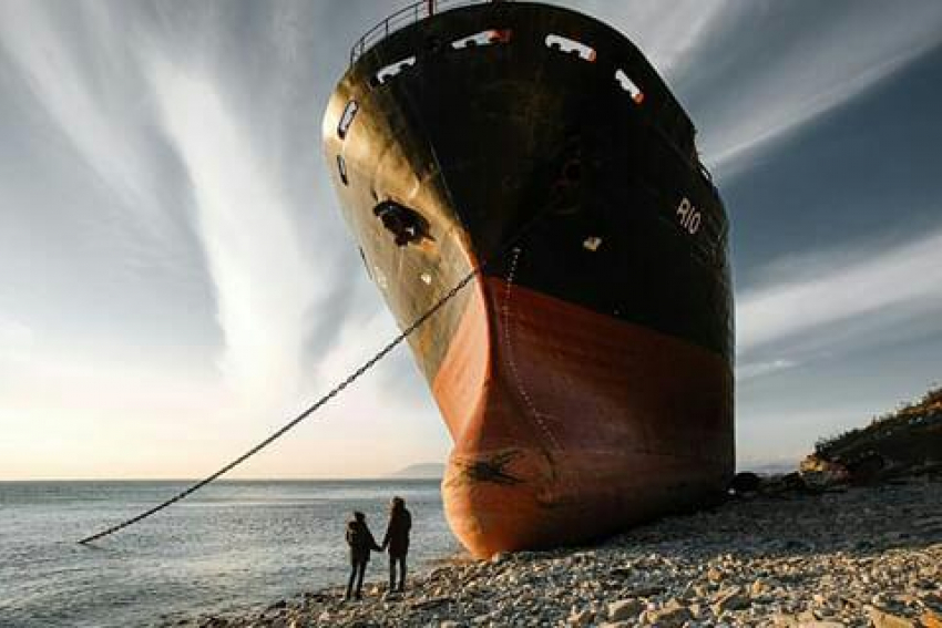 В Новороссийске устроили бизнес на кораблекрушении