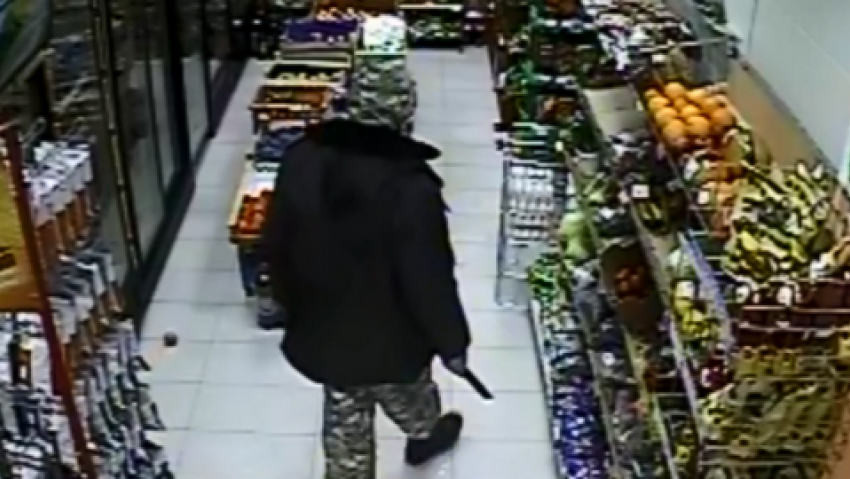 Неудачный грабеж: мужчина напал на покупателя и кассира в одном из магазинов Новороссийска