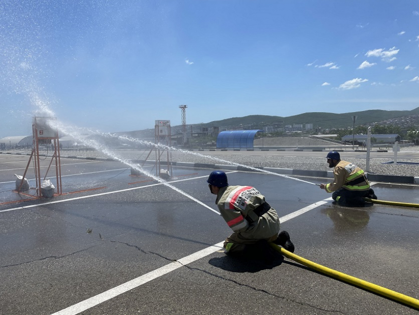 В АО «Черномортранснефть» прошли соревнования сборных команд добровольных пожарных дружин