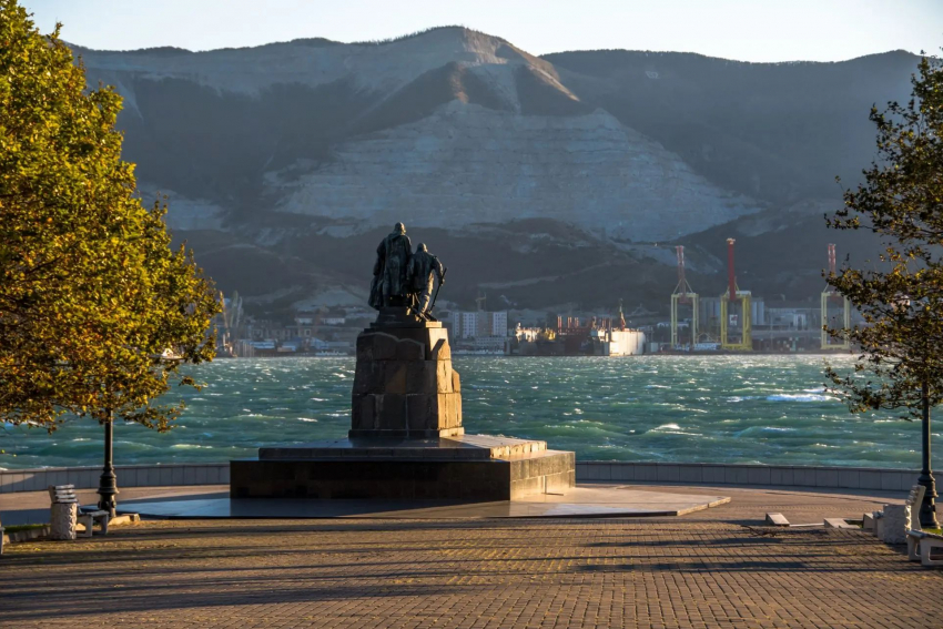 Чёрное море остыло? В Новороссийск неожиданно пришёл норд-ост